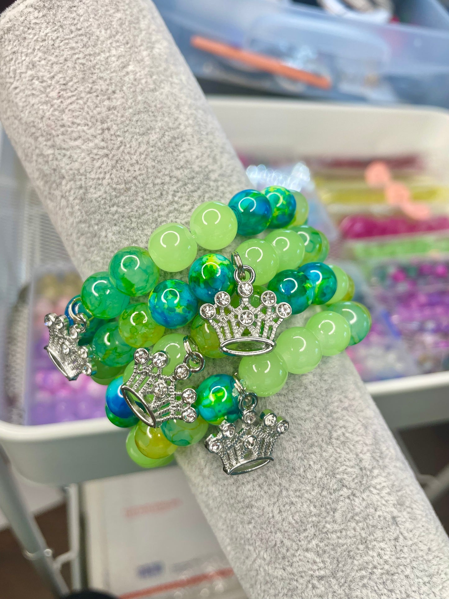 Crown Green Beaded Bracelet
