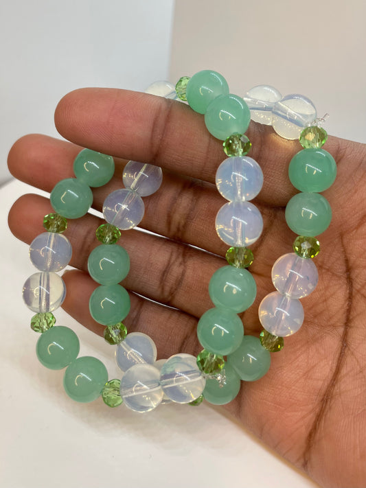Green Comfort Beaded Bracelet